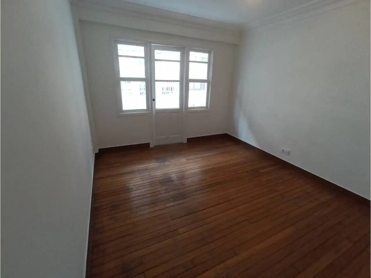 Bedroom of Flat for rent in Santiago de Compostela   with Parquet flooring, Terrace and Alarm