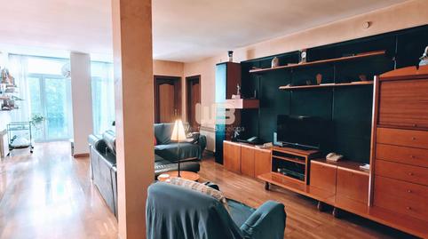 Foto 5 de Dúplex en venda a Carrer de Provença, El Camp de l'Arpa del Clot, Barcelona