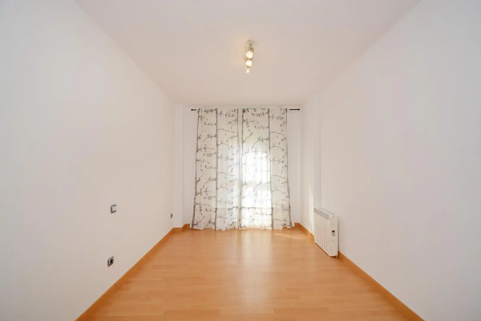Habitación de Piso en venta en El Burgo de Ebro con Calefacción, Terraza y Balcón