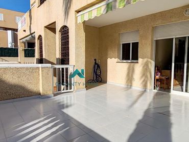 Baixos amb balcó en venda a Playa del Galán