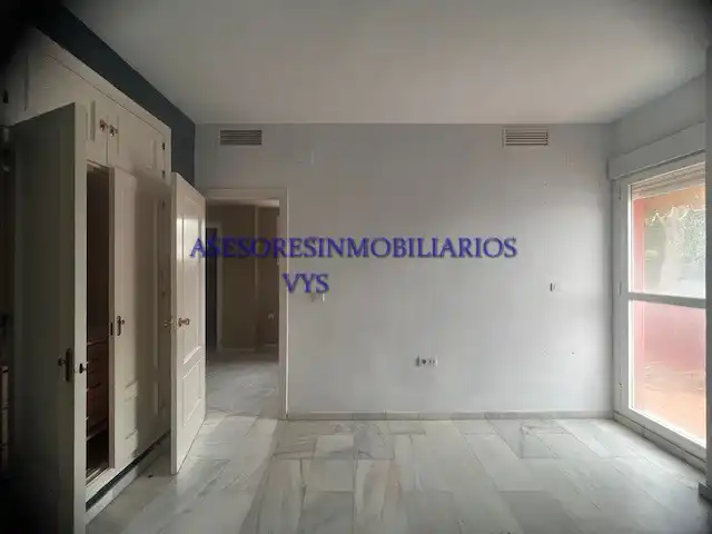 Casa o xalet en venda en Bollullos de la Mitación amb Jardí privat, Terrassa i Piscina