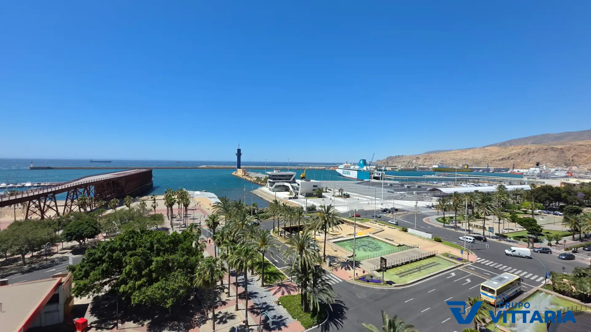 Vista exterior de Dúplex en venda en Almería amb Traster