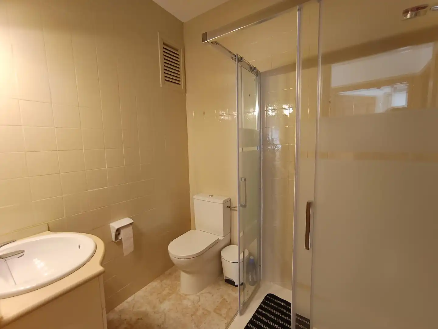 Bathroom of Detached homes for sale in L'Ametlla de Mar   with Air Conditioner, Heating and Terrace