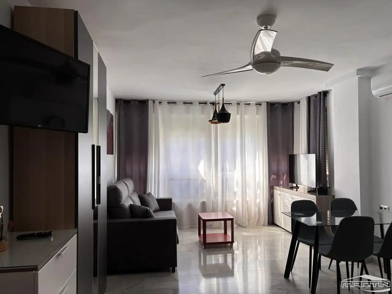 Sala d'estar de Estudi de lloguer en Torrox amb Aire condicionat, Traster i Piscina