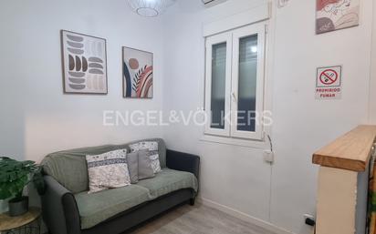 Sala d'estar de Apartament en venda en  Madrid Capital amb Aire condicionat i Calefacció