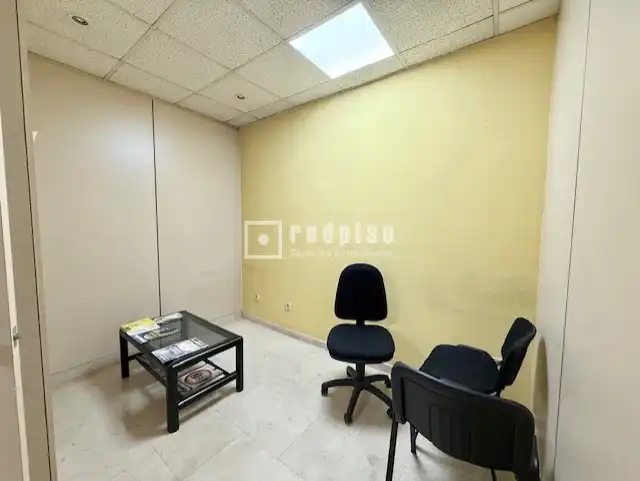 Büro zum Verkauf in Madrid mit Klimaanlage, Heizung und Terrasse
