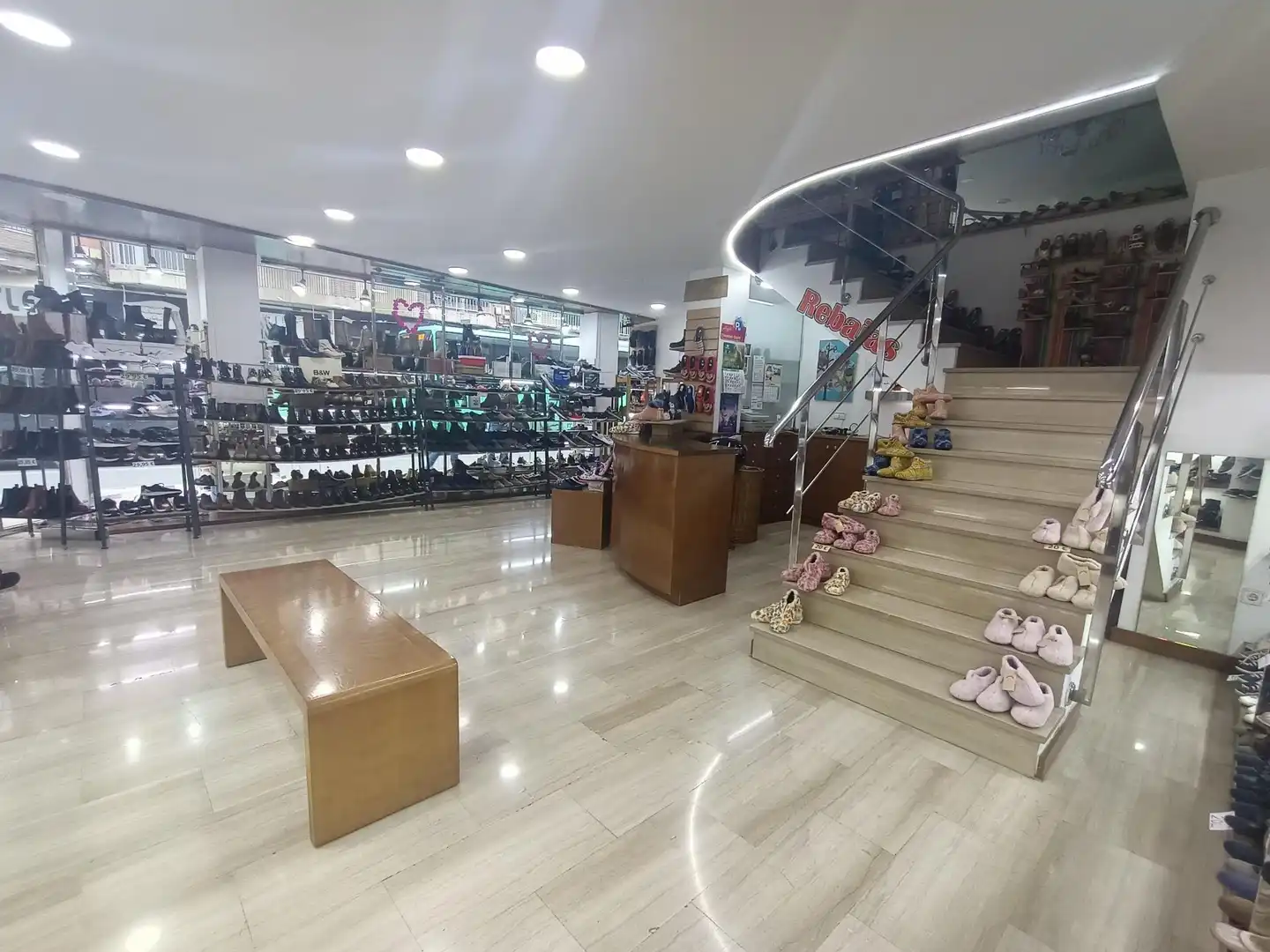Local comercial en venda a Casco Urbano, imagen 2
