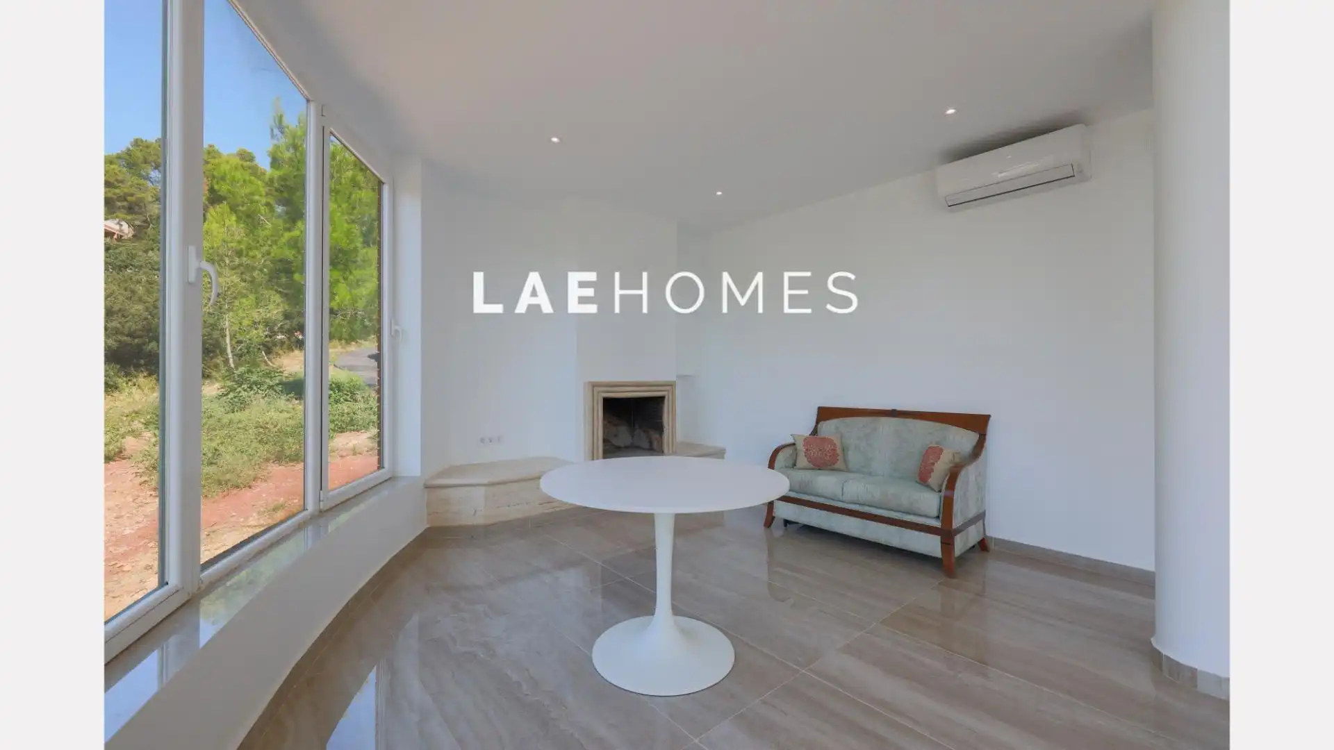 Living room of Houses for rent in Corbera de Llobregat  with Air Conditioner, Private garden and Terrace