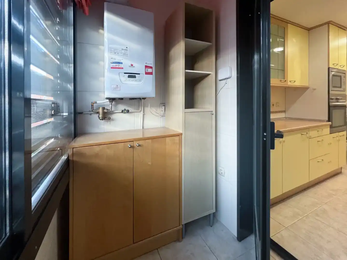 Küche von Wohnung zum Verkauf in  Madrid Capital mit Klimaanlage und Schwimmbad