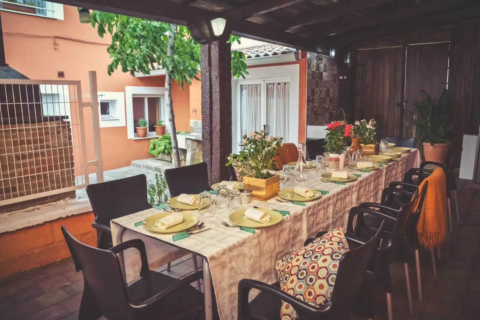 Terrace of Detached homes for sale in Cuenca  with Air Conditioner, Terrace and Furnished