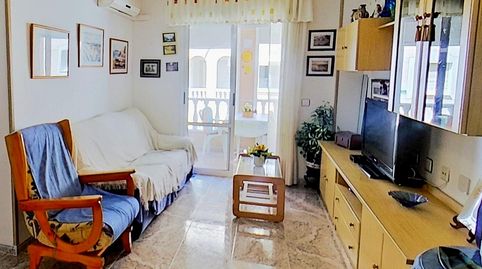 Foto 2 de Apartamento en venta en Avenida Av. de Pinoso, 12, El Acequión, Torrevieja