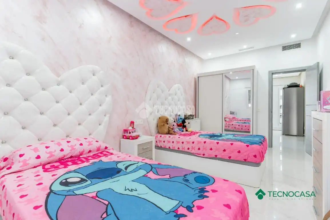 Habitación de Casa adosada en venta en Vícar con Aire acondicionado, Trastero y Piscina