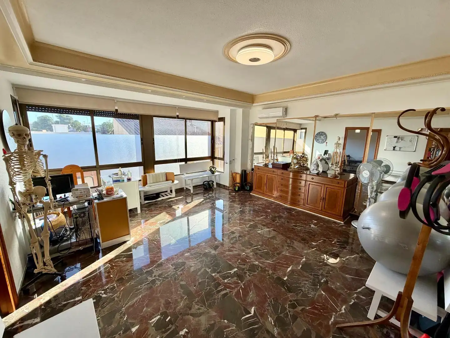 Living room of Flat for sale in Silla  with Air Conditioner and Furnished