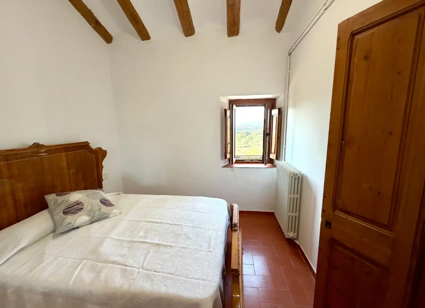 Dormitori de Finca rústica de lloguer en Canyelles amb Aire condicionat, Calefacció i Jardí privat