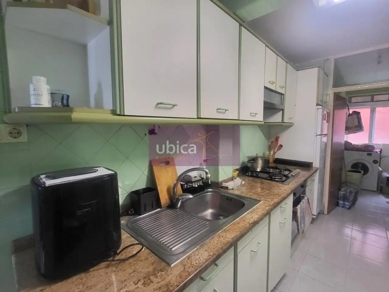 Cocina de Piso en venta en Vigo  con Calefacción y Trastero