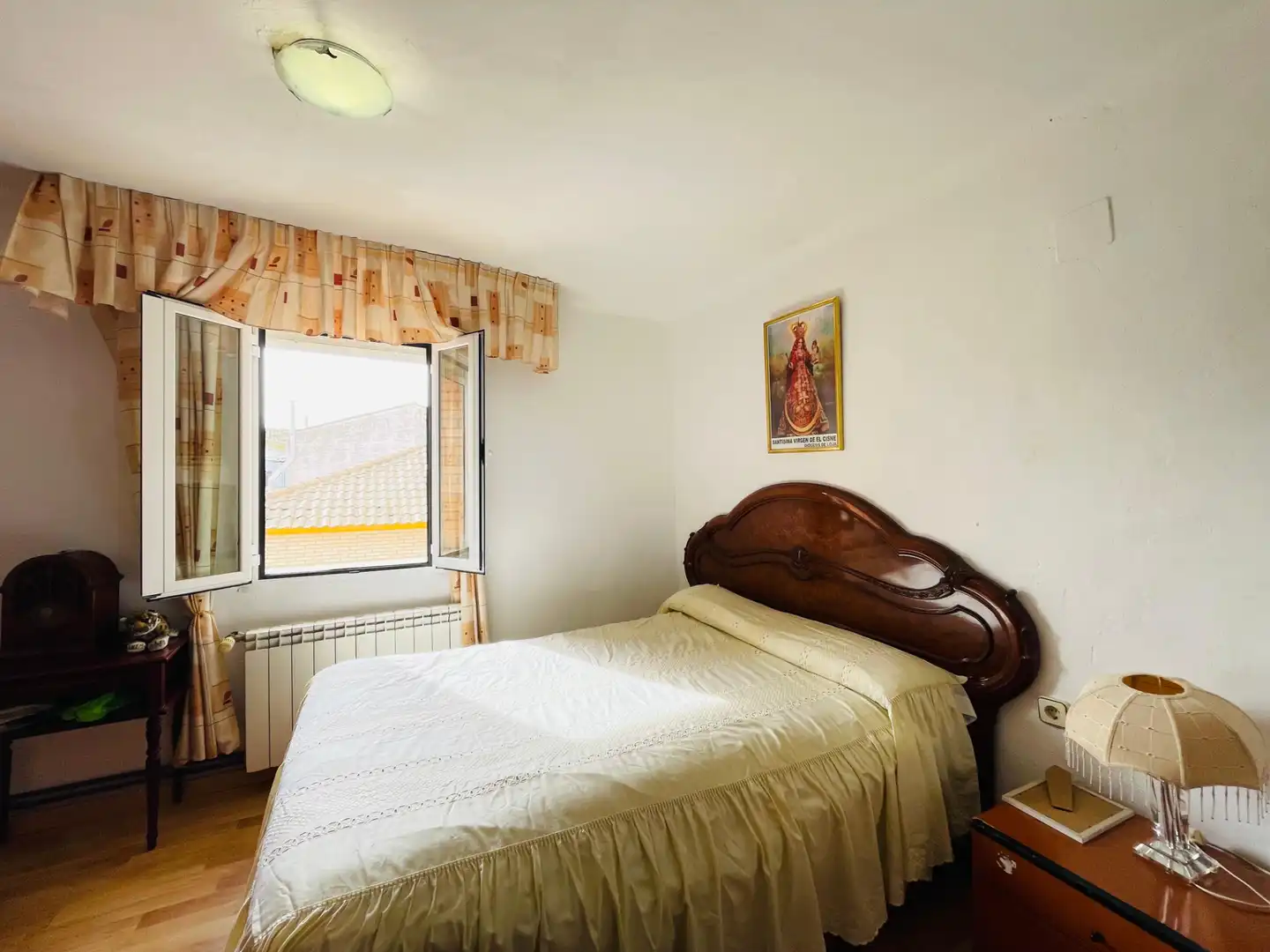 Habitación de Casa o chalet en venta en Nuez de Ebro con Aire acondicionado, Calefacción y Jardín privado