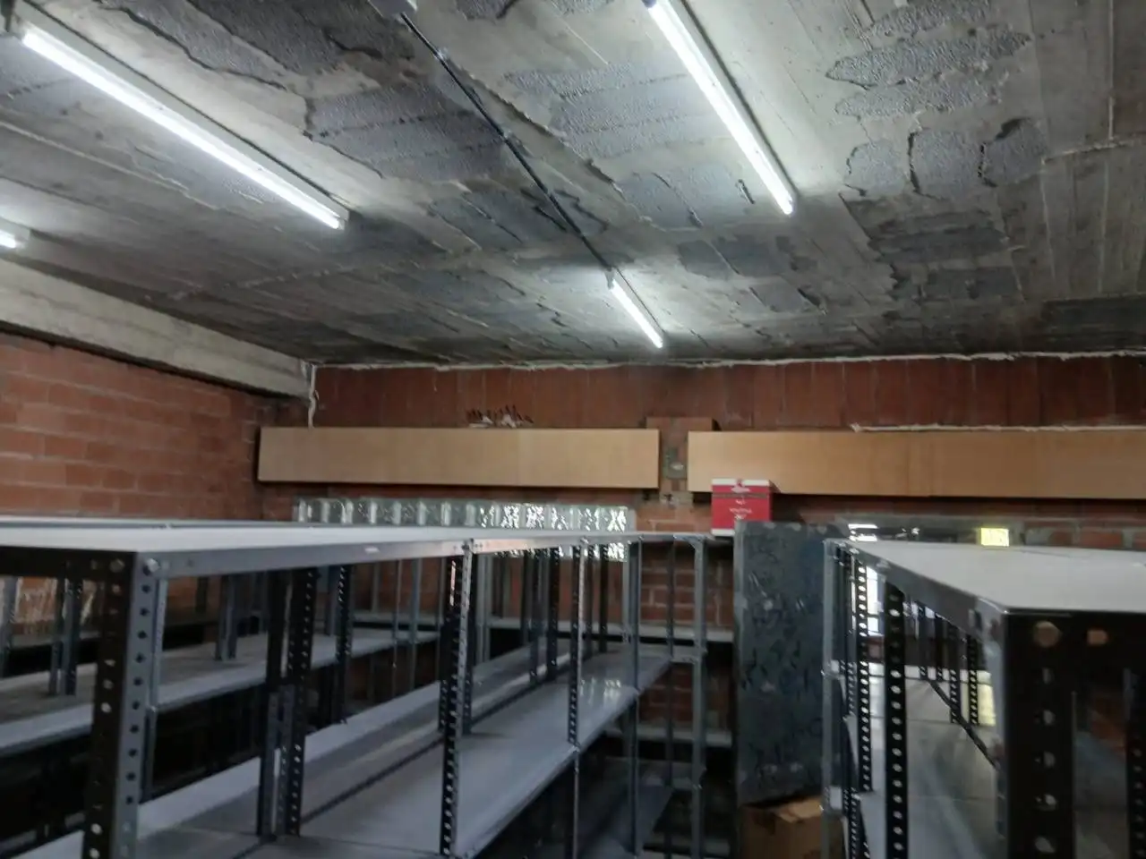Local de lloguer en Tordera amb Aire condicionat