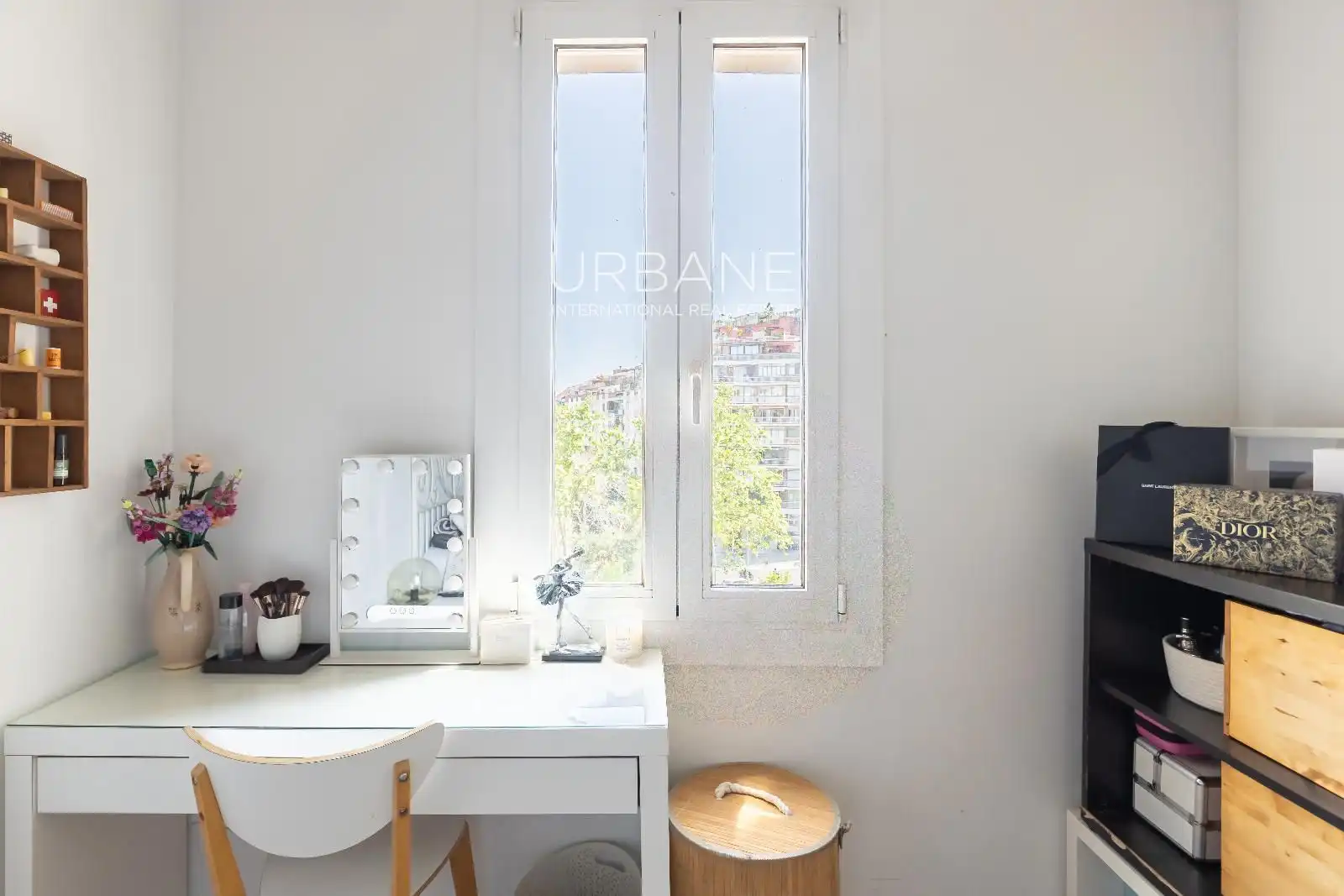 Schlafzimmer von Dachboden zum Verkauf in Barcelona mit Klimaanlage, Heizung und Terrasse