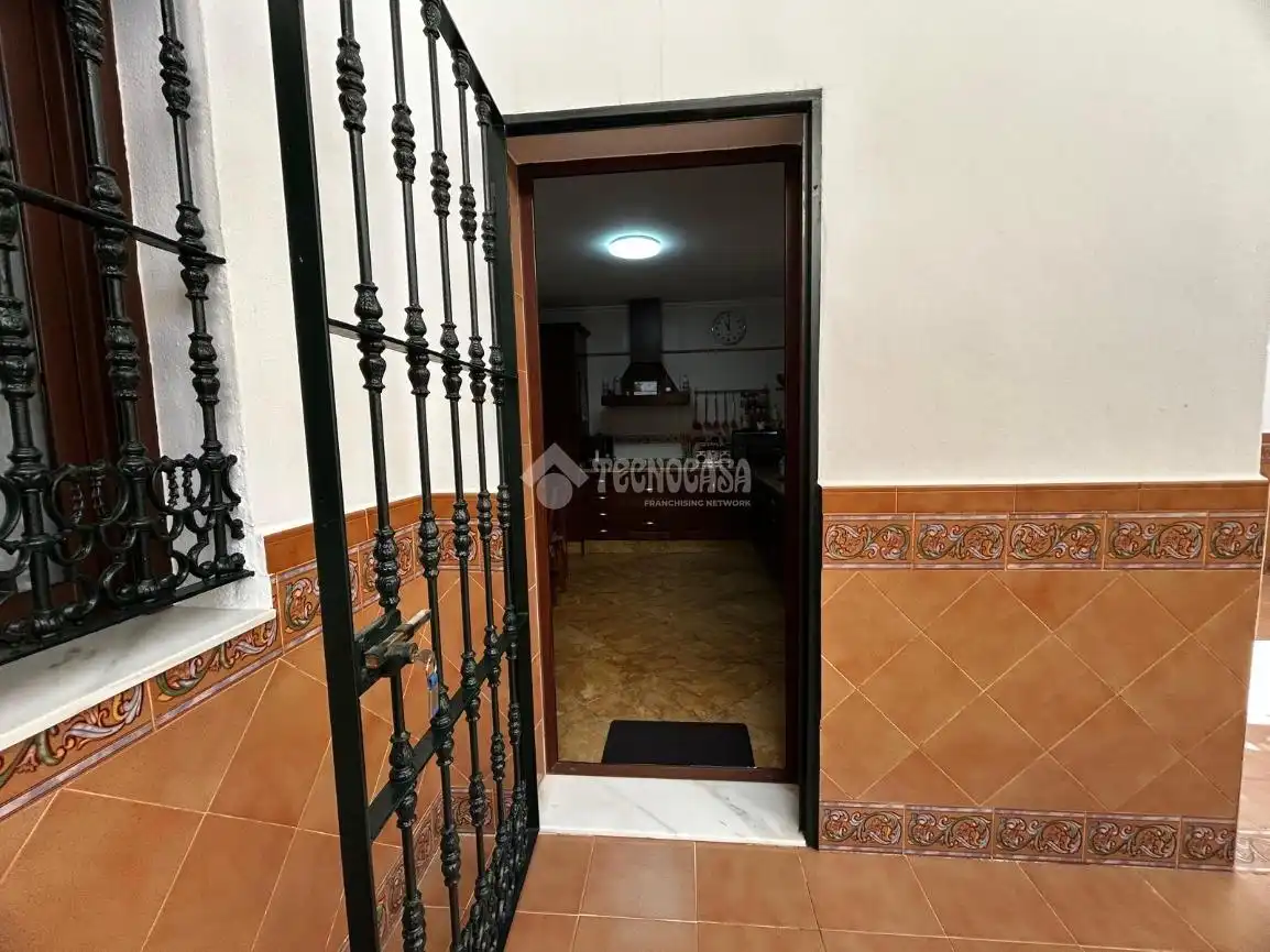 Casa adosada en venta en Alcalá del Río con Aire acondicionado