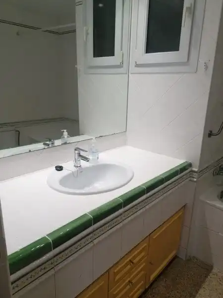 Bathroom of Flat for rent in Sabadell  with Heating, Oven and Balcony