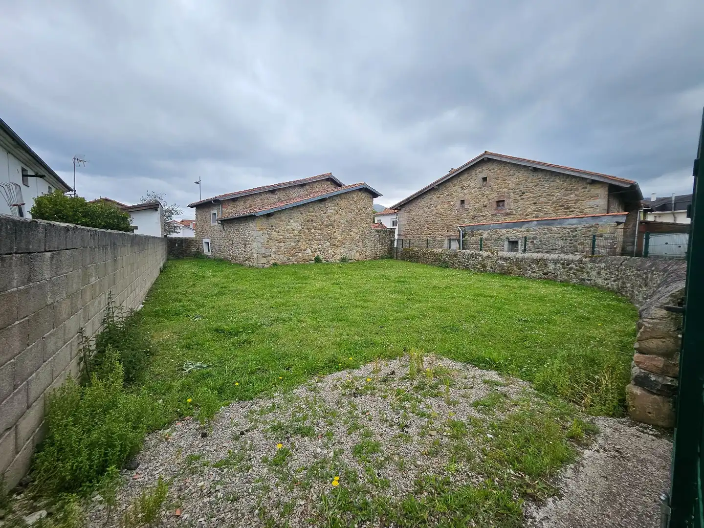 Houses for sale in Mazcuerras  with Private garden