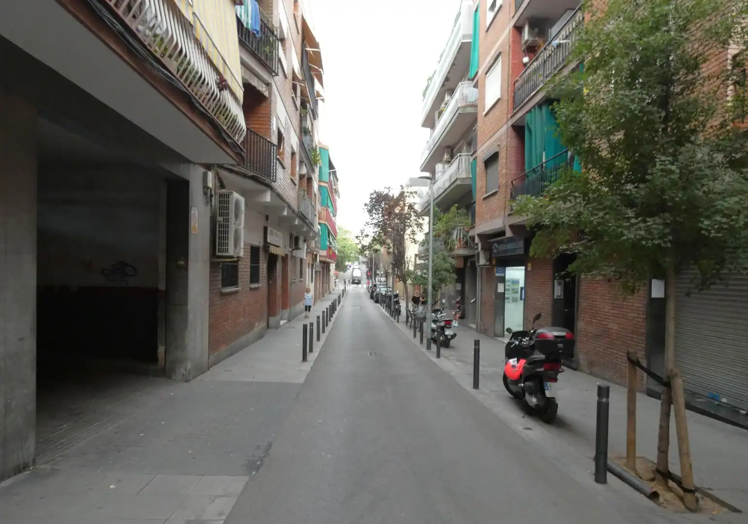 Vista exterior de Piso en venta en Santa Coloma de Gramenet con Aire acondicionado, Calefacción y Parquet