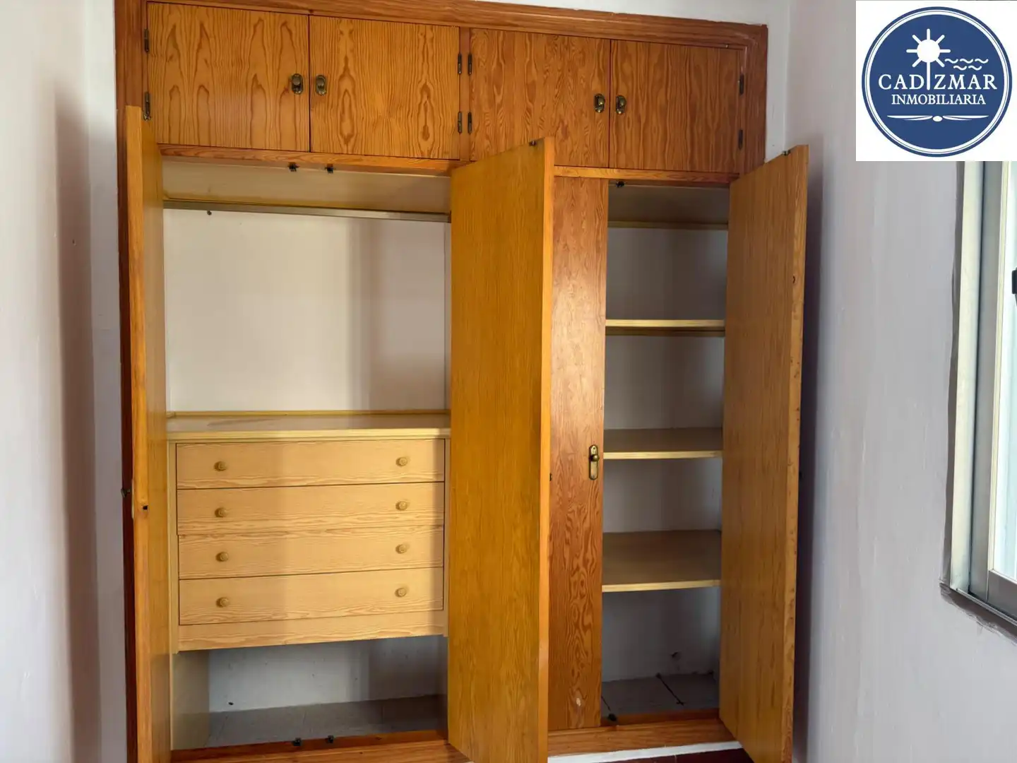 Bedroom of Ground floor for sale in Cádiz  with Storage room, Balcony and Alarm