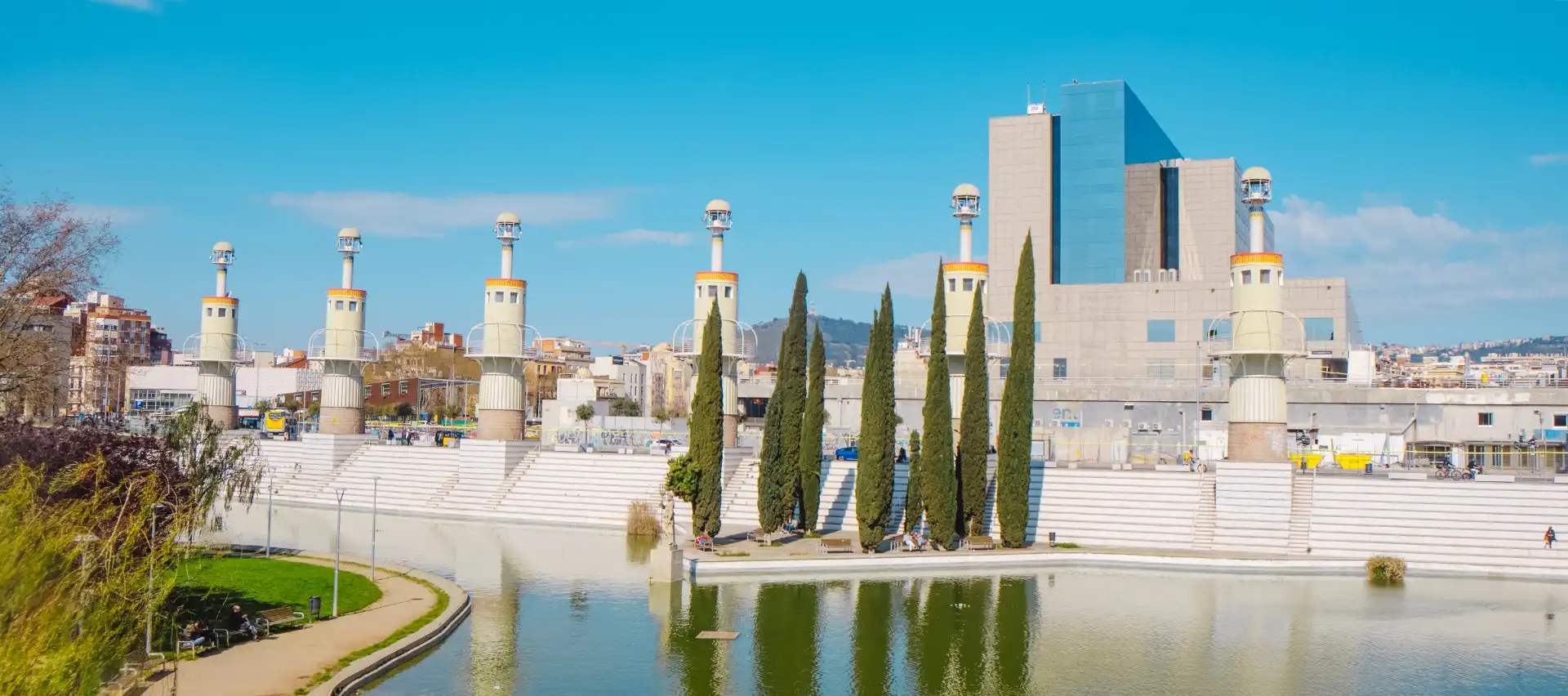 Vista exterior de Pis en venda en Barcelona amb Calefacció, Parquet i Forn