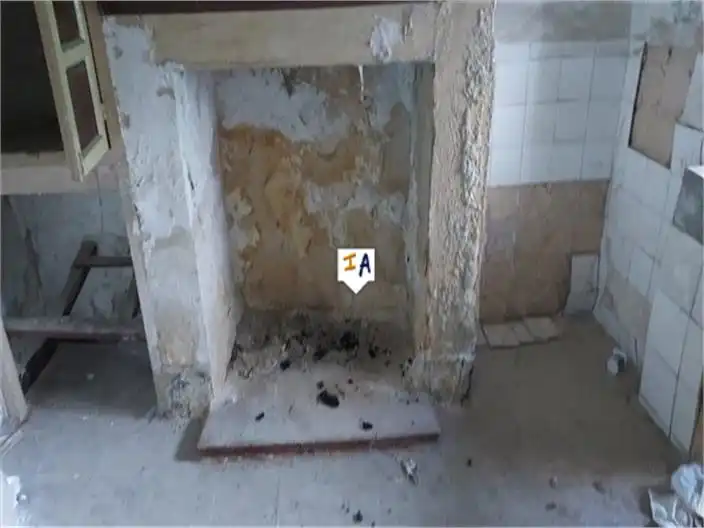 Casa adosada en venta en Castillo de Locubín con Internet