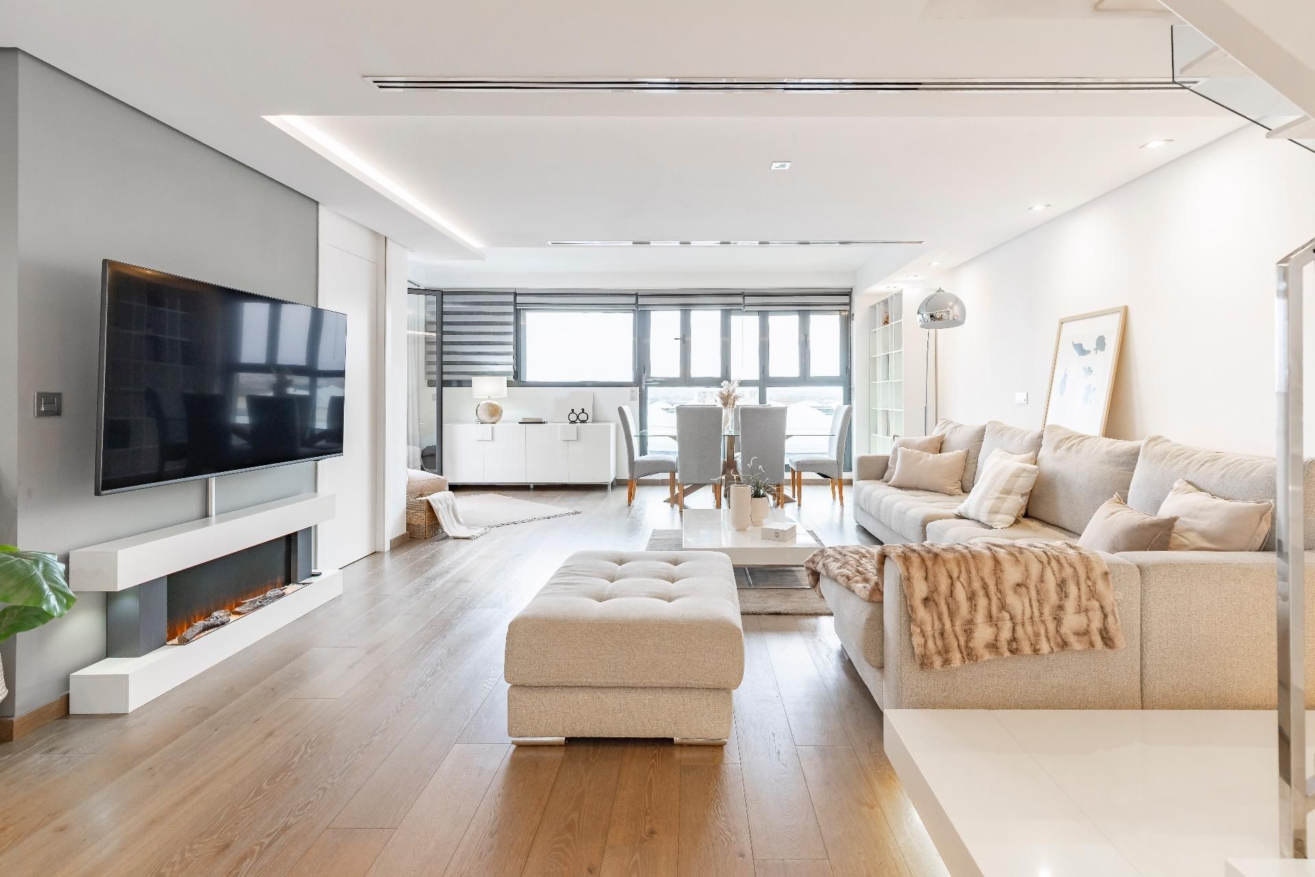 Sala d'estar de Àtic en venda en  Valencia Capital amb Aire condicionat, Calefacció i Jardí privat