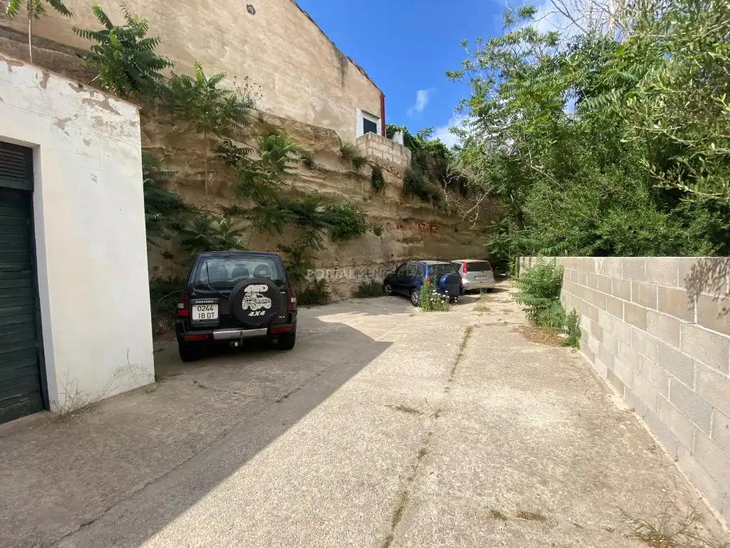 Aparcament de Edifici en venda en Maó - Mahón