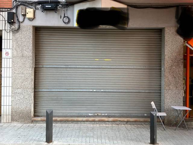 Local comercial en Alquiler en Carrer de Florenci Valls en El Poble Sec