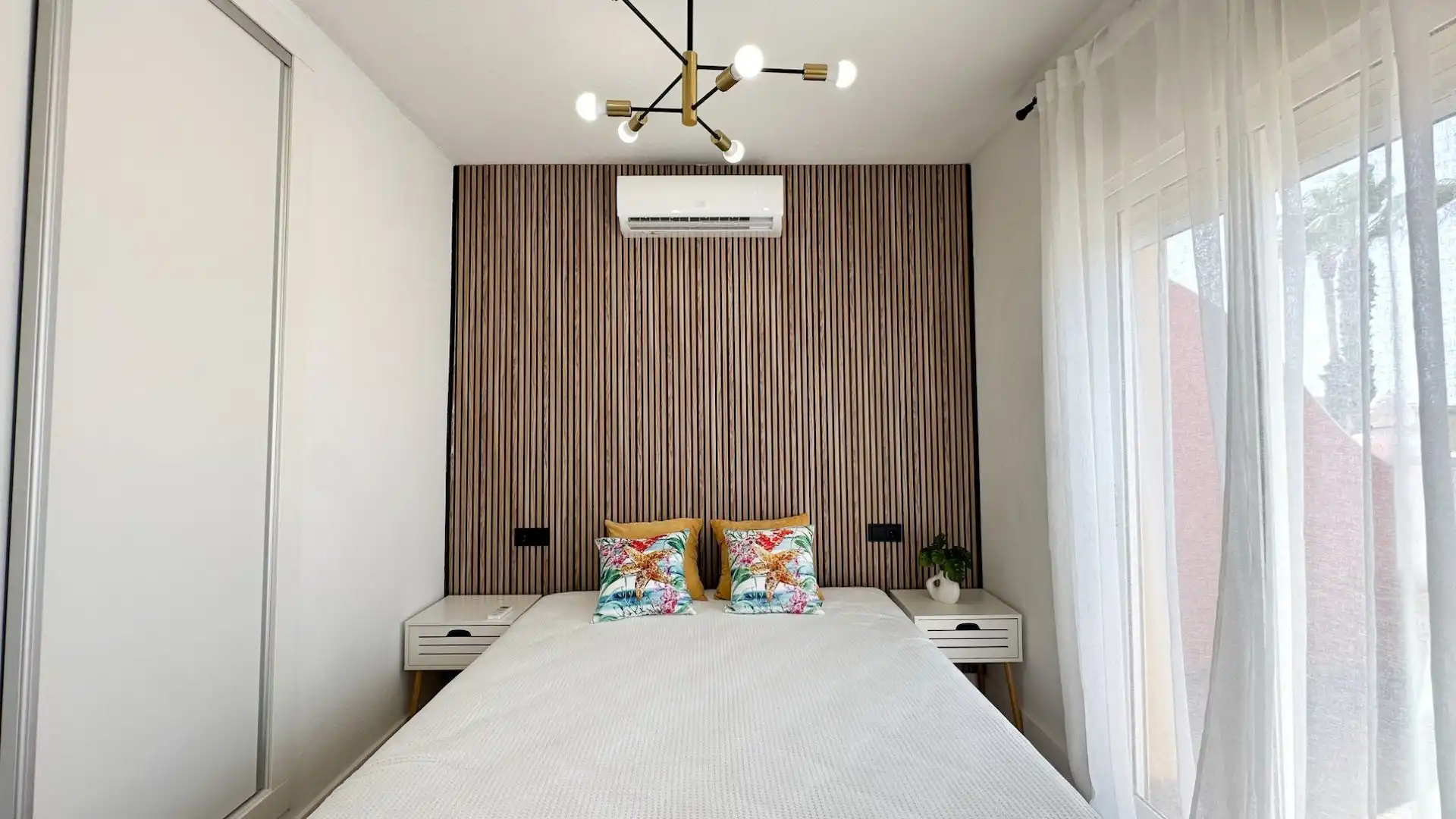 Habitación de Finca rústica en venta en Orihuela con Jardín privado, Terraza y Amueblado