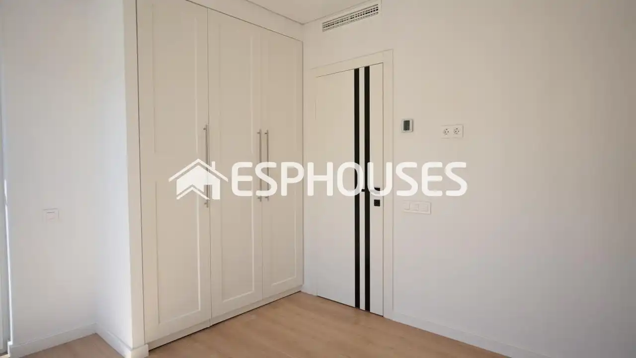 Bedroom of Houses for sale in La Nucia  with Air Conditioner, Terrace and Swimming Pool