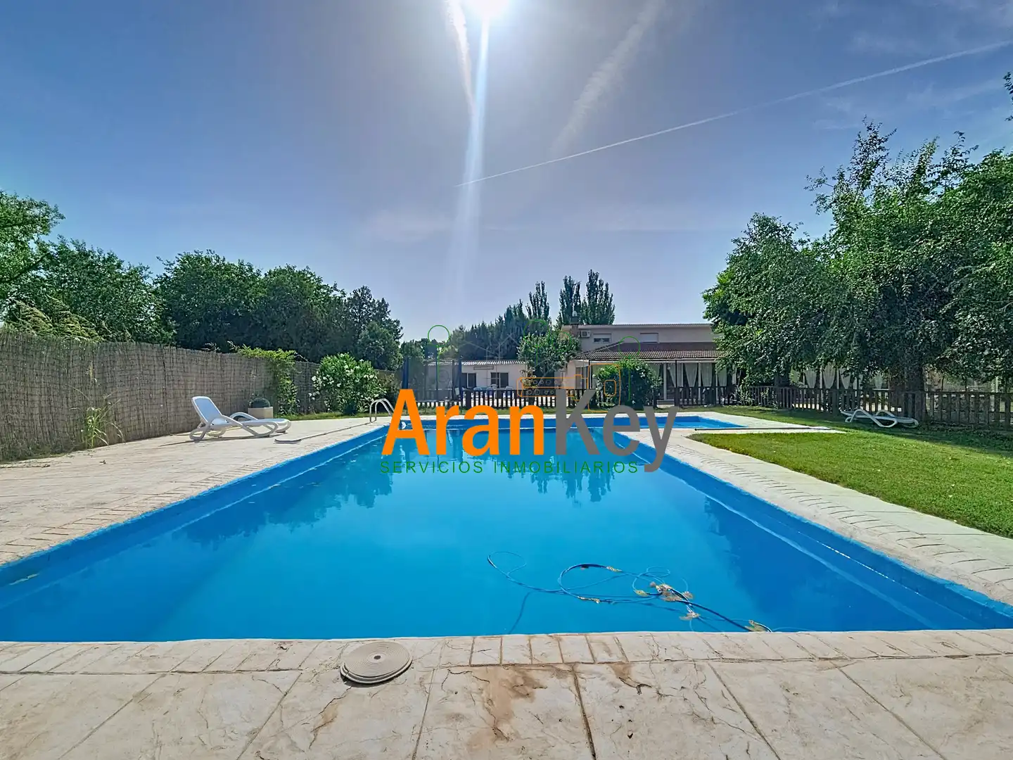 Swimming pool of Houses for sale in Colmenar de Oreja  with Air Conditioner, Heating and Private garden