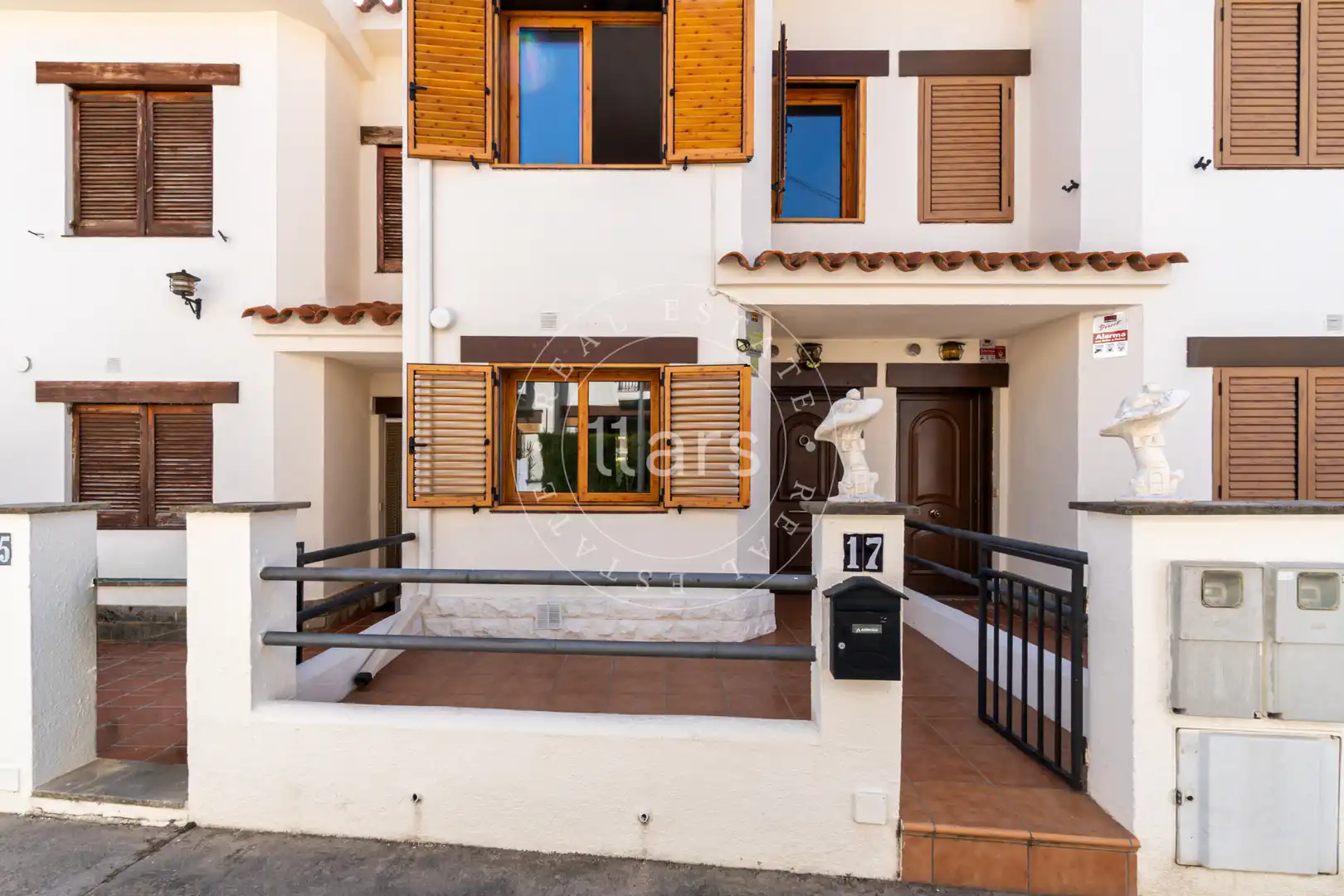 Terraced house with terrace for sale in Passatge Monestir de Poblet 17, imagen 3