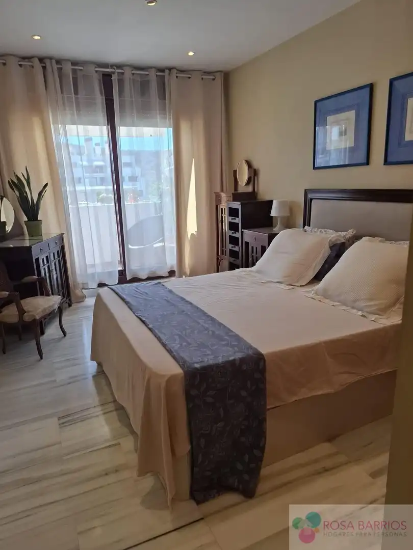 Habitación de Apartamento en venta en Benahavís con Aire acondicionado, Terraza y Amueblado