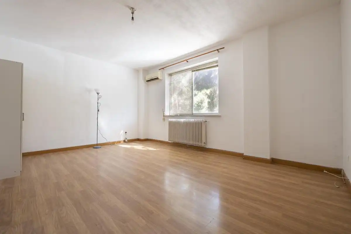 Habitación de Piso en venta en  Madrid Capital con Calefacción