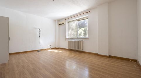 Foto 2 de Piso en venta en C. de Valdesangil, Valdezarza, Madrid Capital