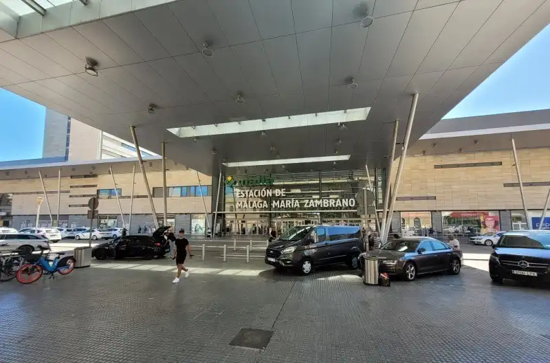 Piso en venta en Málaga con Aire acondicionado, Calefacción y Horno