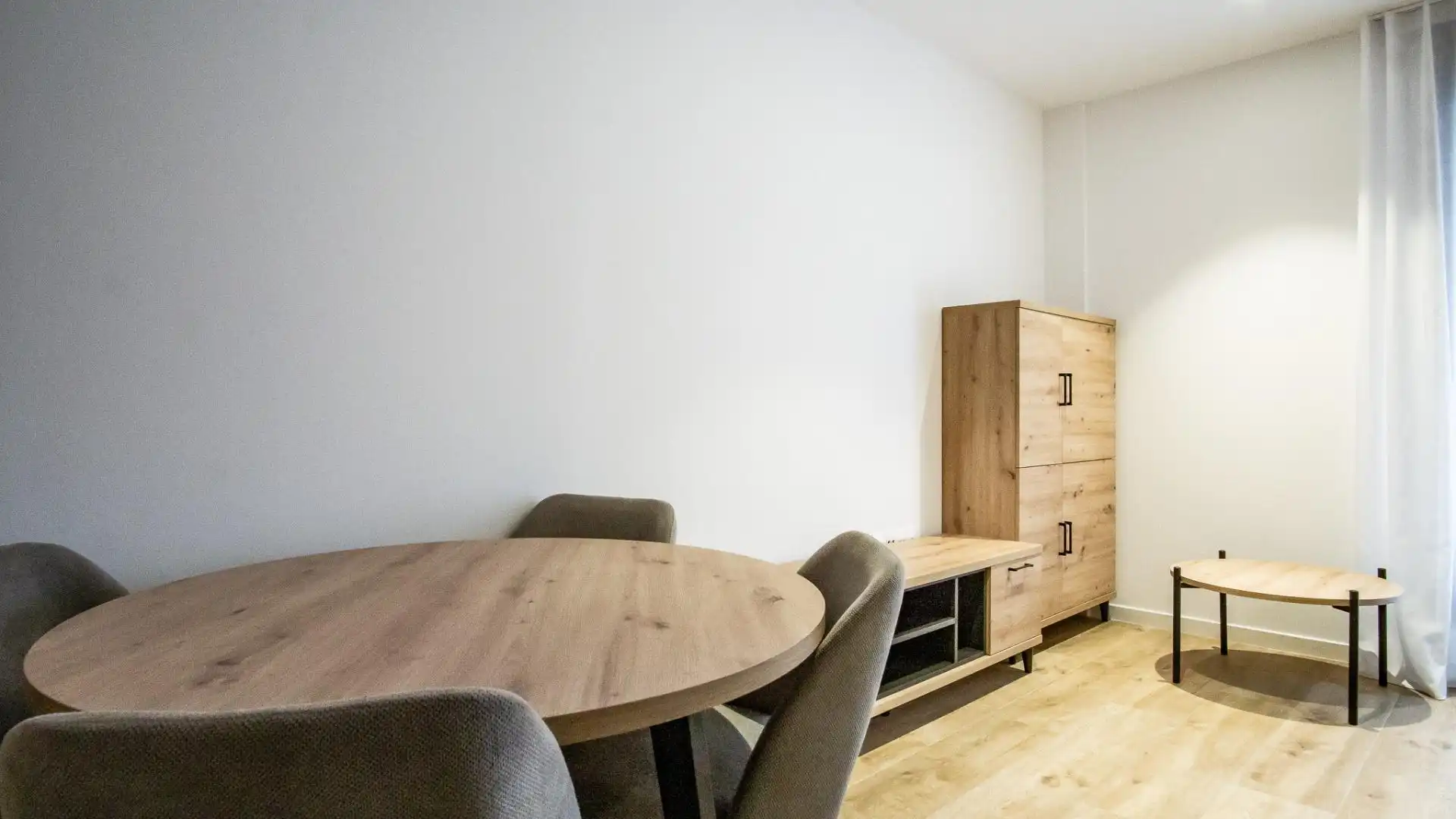 Study for rent in Plaza de Toros - Avenida Chapí - Trinquete