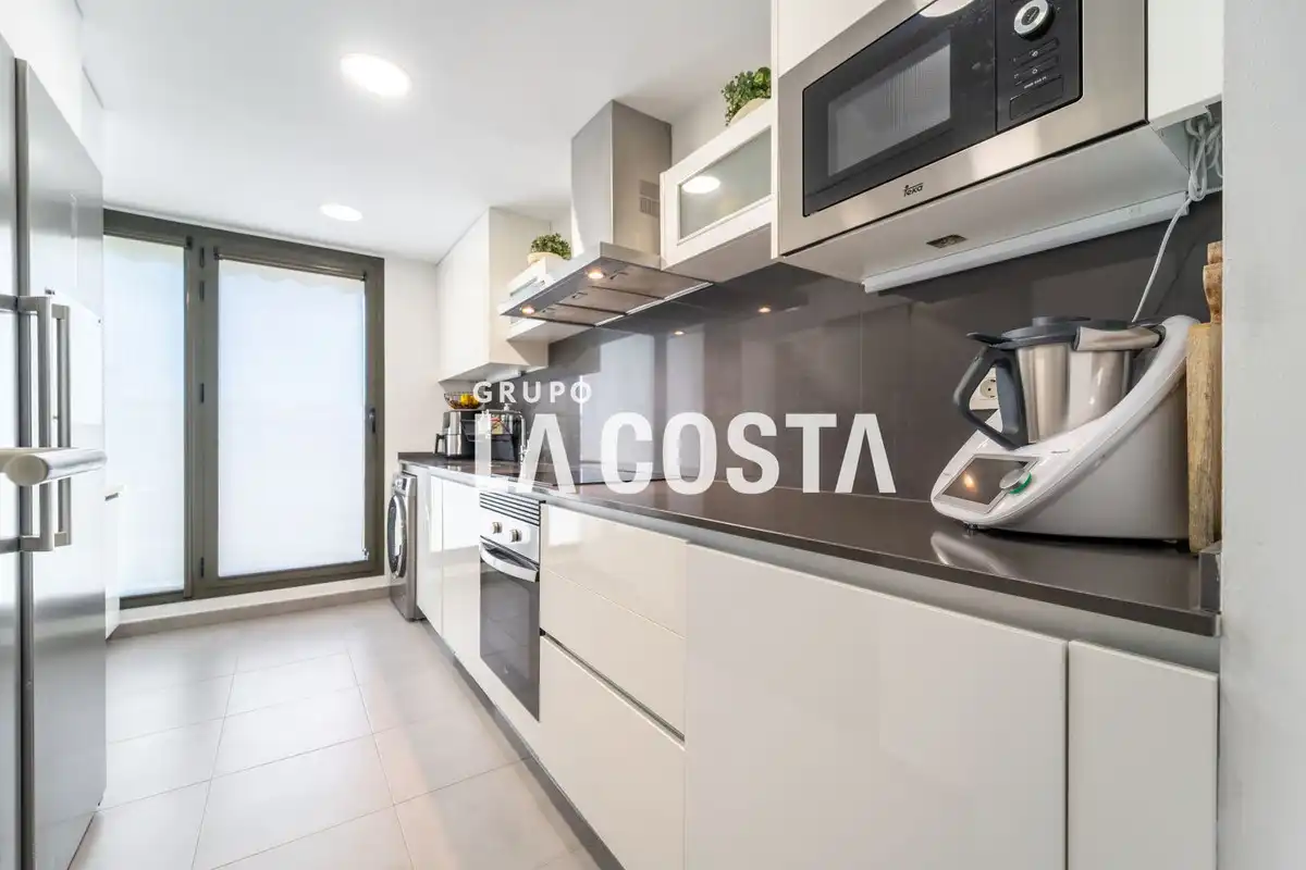 Cocina de Ático en venta en Torremolinos con Aire acondicionado, Terraza y Trastero