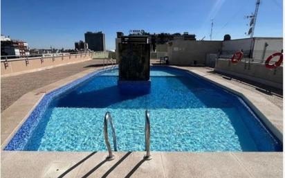 Piscina de Pis en venda en  Madrid Capital amb Aire condicionat, Moblat i Piscina comunitària