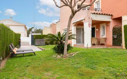 Jardí de Casa o xalet en venda en Mont-roig del Camp amb Aire condicionat, Jardí privat i Terrassa