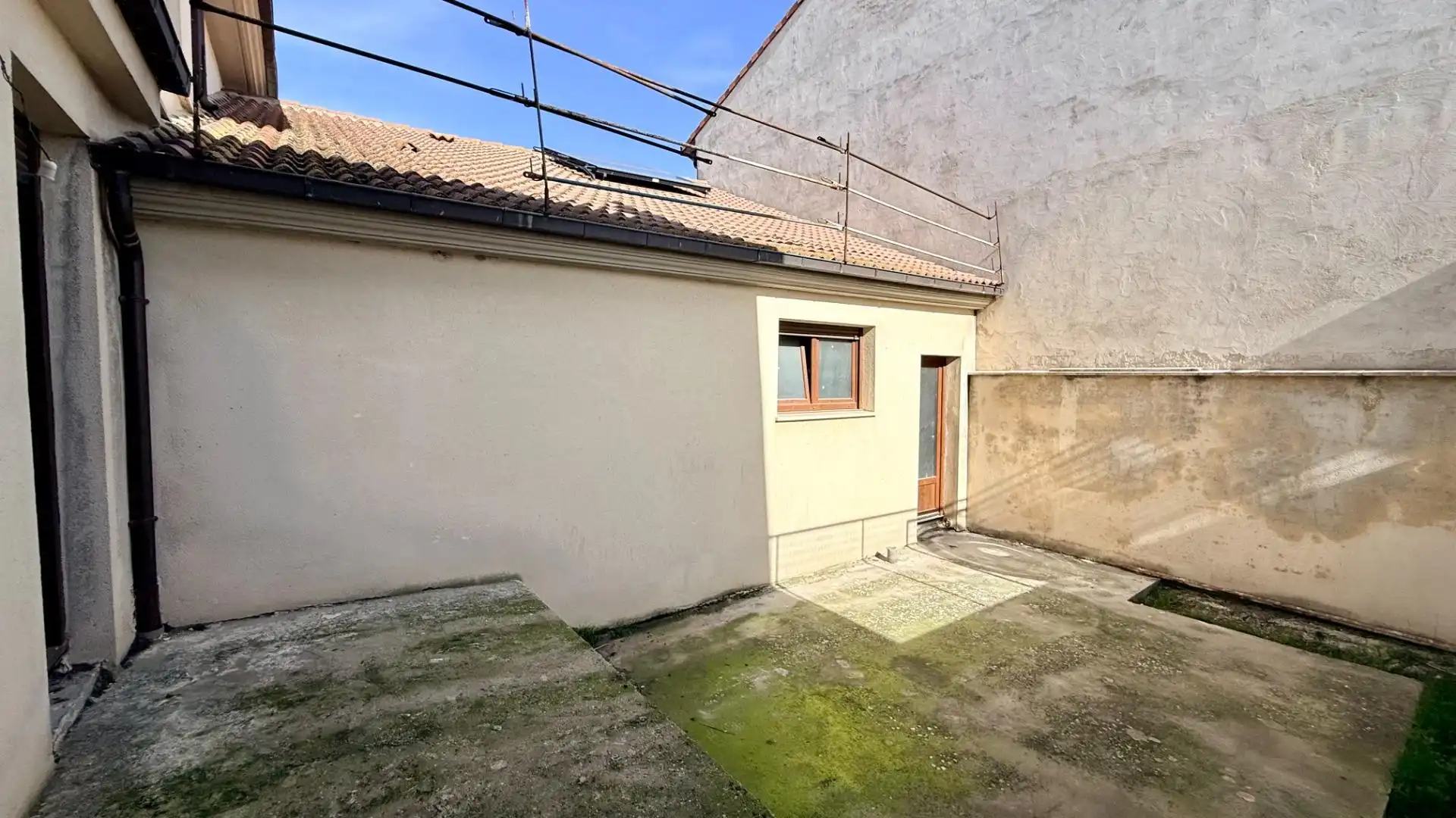 Exterior view of Houses for sale in Cuéllar  with Terrace and Storage room