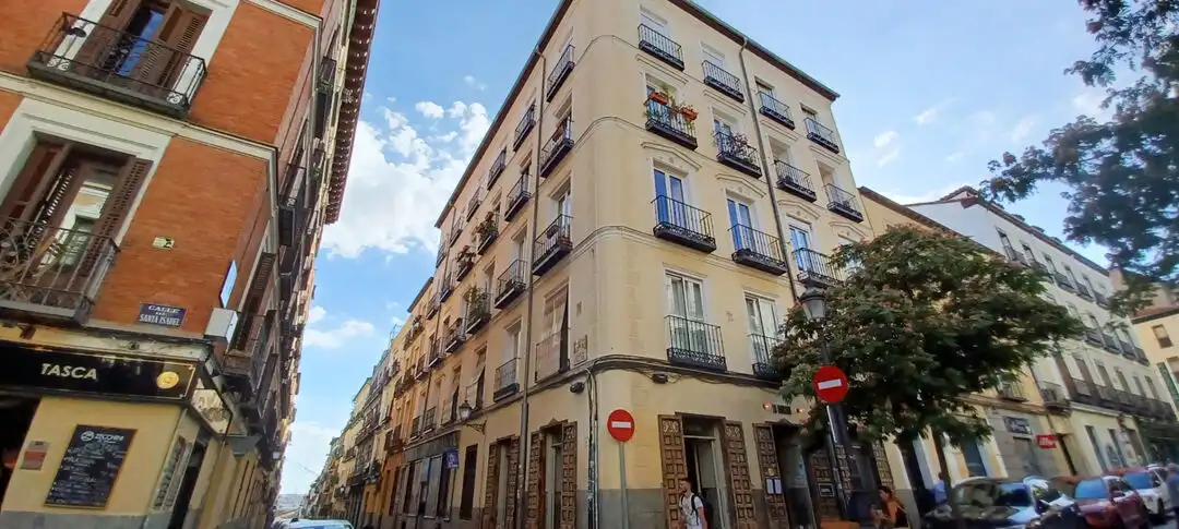 Vista exterior de Piso en venta en Madrid con Aire acondicionado, Calefacción y Trastero