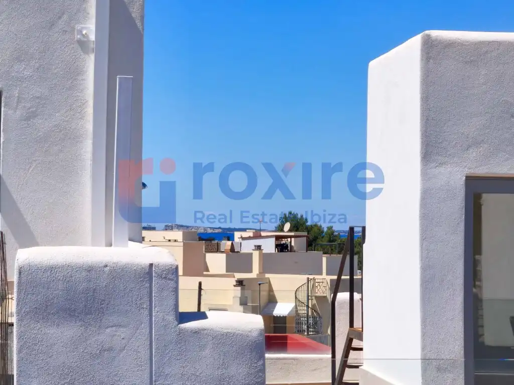 Vista exterior de Casa adosada de alquiler en Sant Antoni de Portmany con Aire acondicionado, Calefacción y Jardín privado