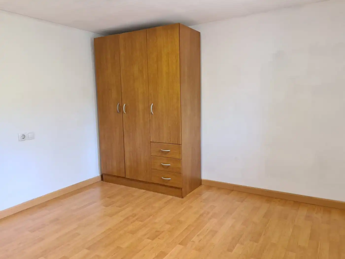 Bedroom of Flat for sale in Rajadell  with Parquet flooring