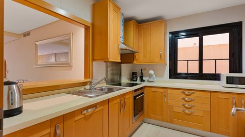 Foto 5 de Piso en venta en Puerto Banús, Marbella