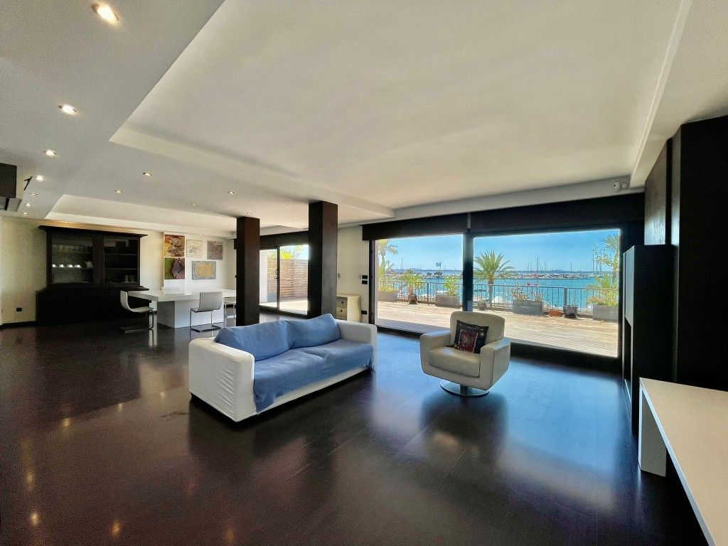 Living room of Apartment for sale in Alcúdia  with Heating, Terrace and Furnished